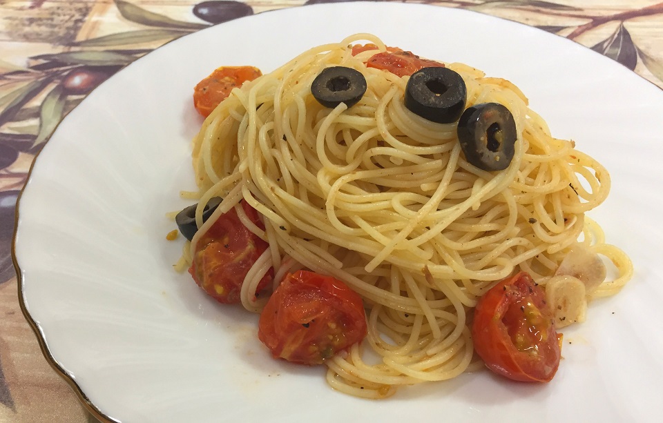 トマトとアンチョビのパスタの作り方（男心をくすぐる簡単料理）