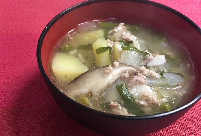 【温かいスープ】風邪を吹っ飛ばす栄養満点のニンニク料理「ソパ・デ・アホ」をご紹介